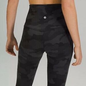 Lululemon camo Align leggings